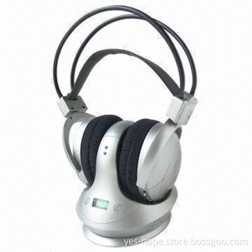 Infrared wireless stereo earphones